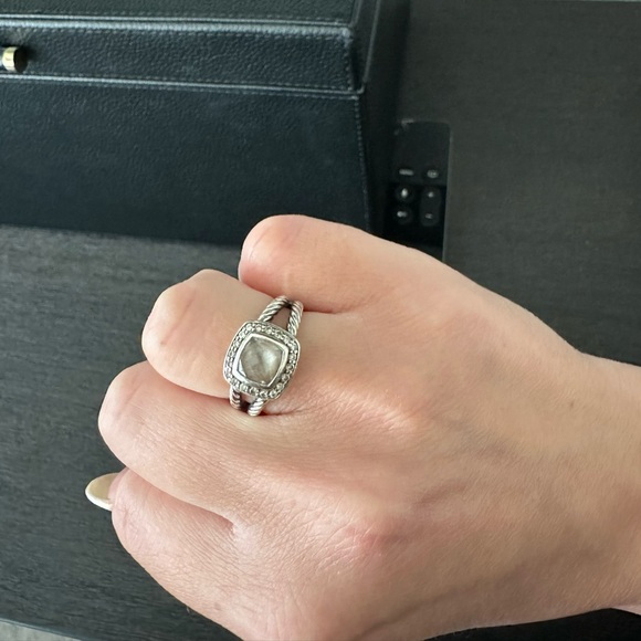 David Yurman Petite Albion ring. Sterling silver with white topaz and diamonds. - Picture 3 of 3